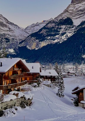 Glacier Express in Winter